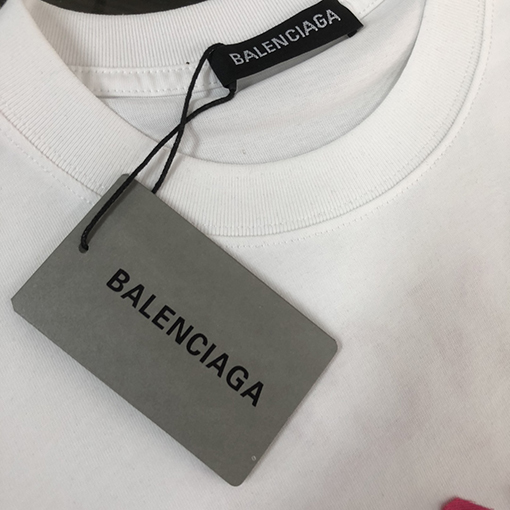バレンシアガクラシックな半袖Tシャツ