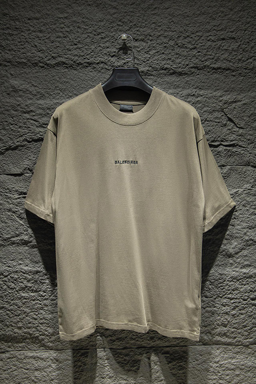 バレンシアガOSシルエット刺繍入り半袖Tシャツ