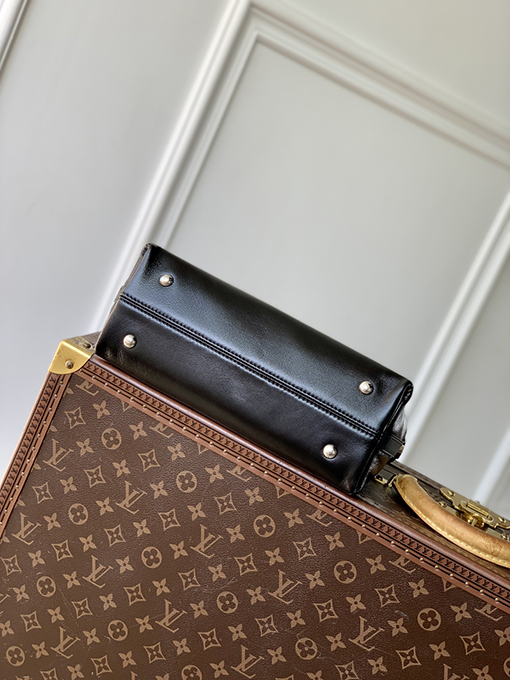 ルイヴィトンCarryAll BBバッグM12888