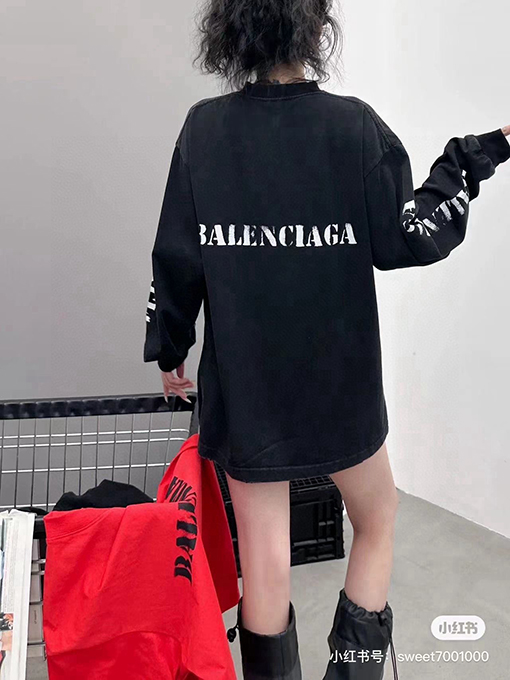 バレンシアガスーパーコピーブルーミーロゴプリントロンガスリーブTシャツ