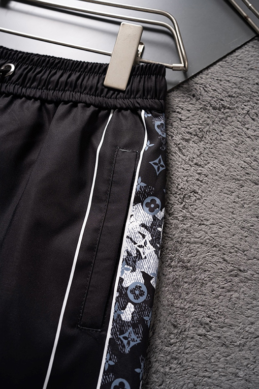 ルイヴィトン クラシッククロップドパンツ