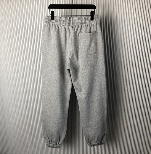 グッチスネークイヤープリントコットンジョギングパンツ