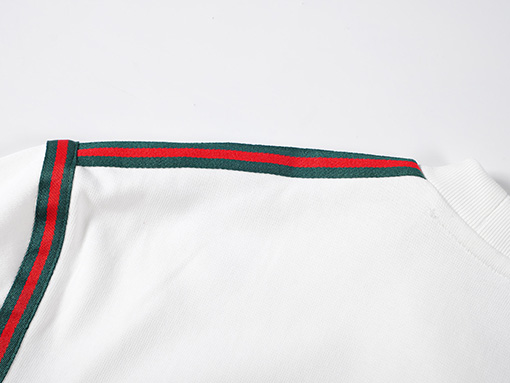 グッチスーパーコピー新しいシーズンのニットラウンドネックTシャツ