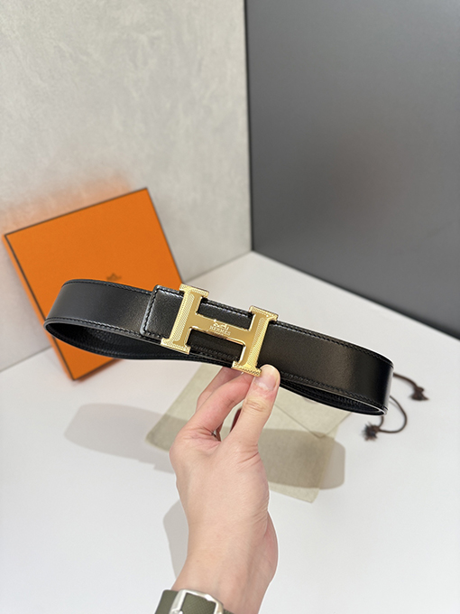 エルメススーパーコピー クラシックでシンプルなベルト