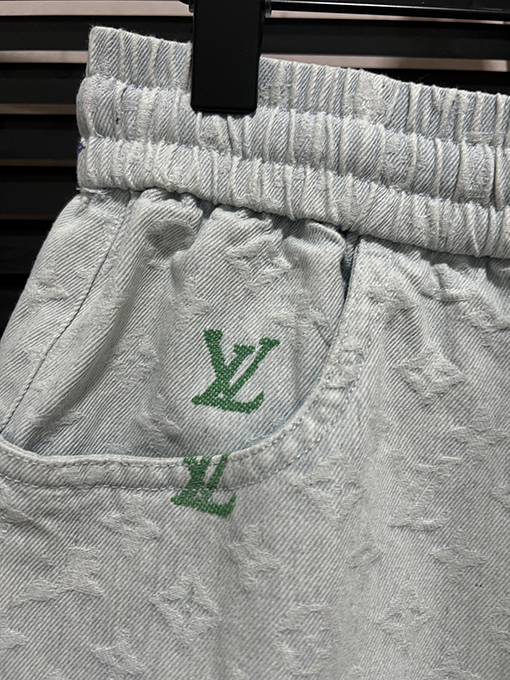 ルイヴィトンカラフルなアルファベットのロゴ刺繍ステッチのデニムセット