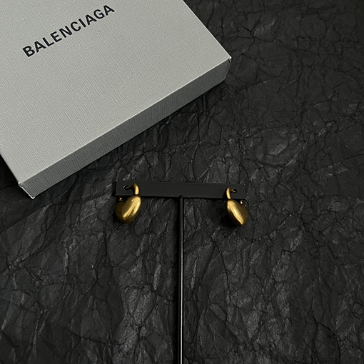 バレンシアガ Balenciaga イヤリング