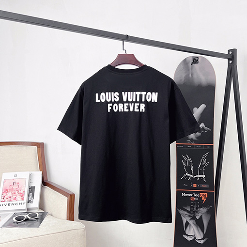 ルイヴィトンLV逆立ちロゴポケットプリント半袖Tシャツ