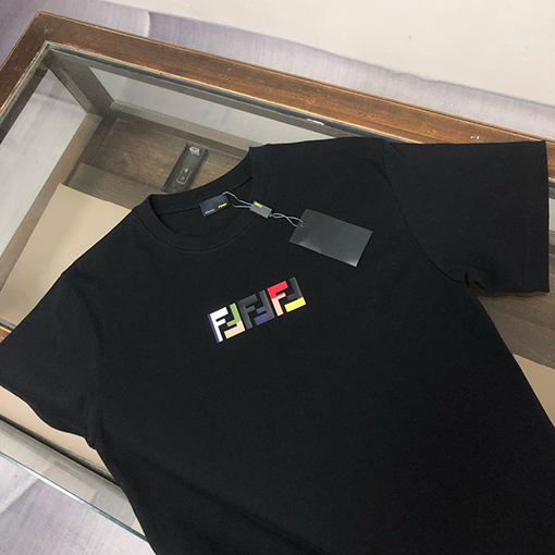 フェンディ新しい半袖Tシャツ