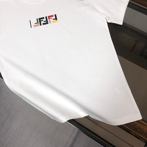 フェンディ新しい半袖Tシャツ