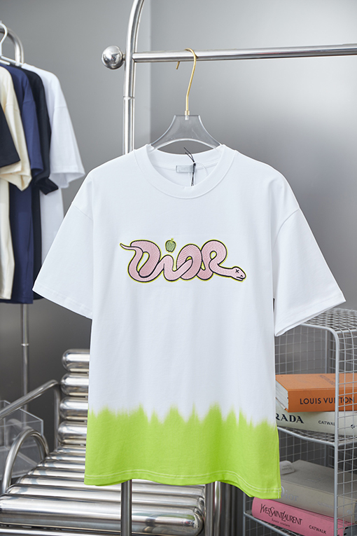 ディオールスーパーコピーDIOR AND KAWS 限定シリーズ半袖シャツ