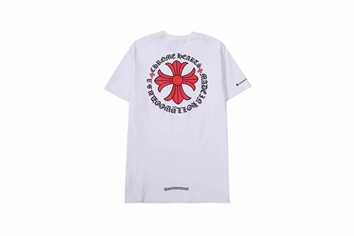 クロムハーツコピー 赤い十字架サンスクリット文字のラウンドネック半袖Tシャツ