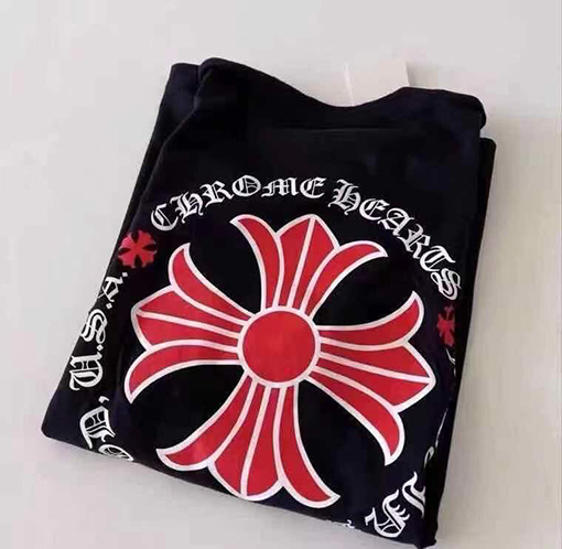 クロムハーツコピー 赤い十字架サンスクリット文字のラウンドネック半袖Tシャツ