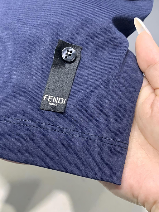 フェンディコピー新しいクラブロゴ刺繍Tシャツ