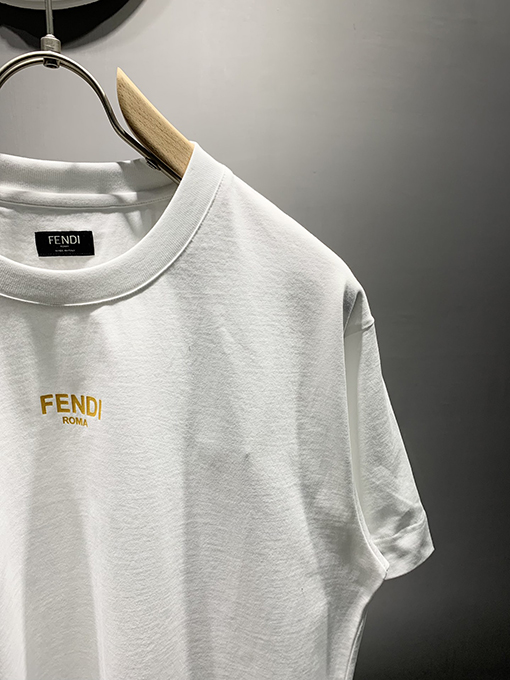フェンディコピー新しいローマのゴールドプリントTシャ