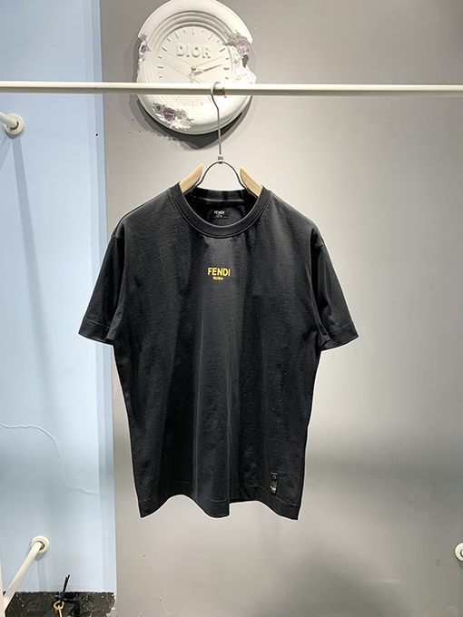 フェンディコピー新しいローマのゴールドプリントTシャ