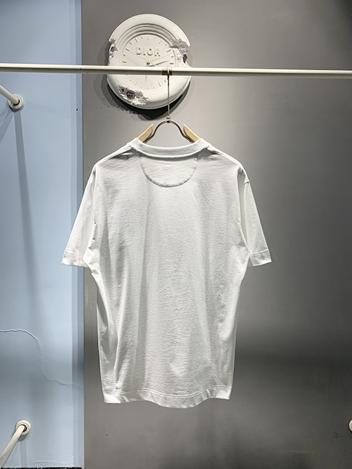 フェンディ新しいクラブシールドバッジ刺繍Tシャツ