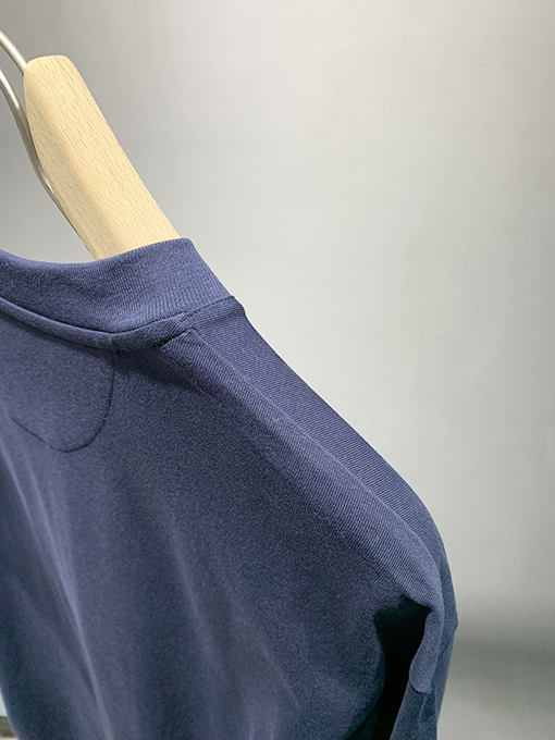 フェンディ新しいクラブシールドバッジ刺繍Tシャツ
