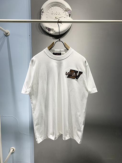 ルイヴィトン新しいロゴの刺繍Tシャツ