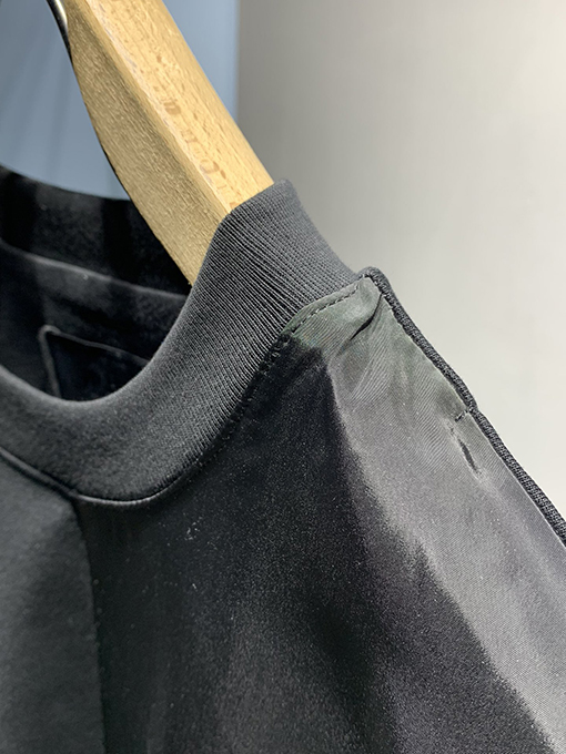 プラダ 新しい針織りステッチポケット半袖Tシャツ