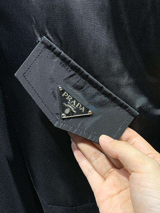 プラダ 新しい針織りステッチポケット半袖Tシャツ