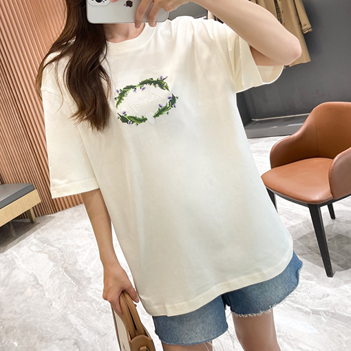 バーバリー 新しいアザミウムパターンロゴ半袖Tシャツ