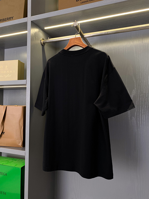 バーバリー 新しいアザミウムパターンロゴ半袖Tシャツ