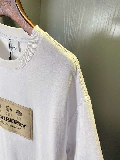 バーバリー 新しいラベルのゆったりとした綿の半袖Tシャツ