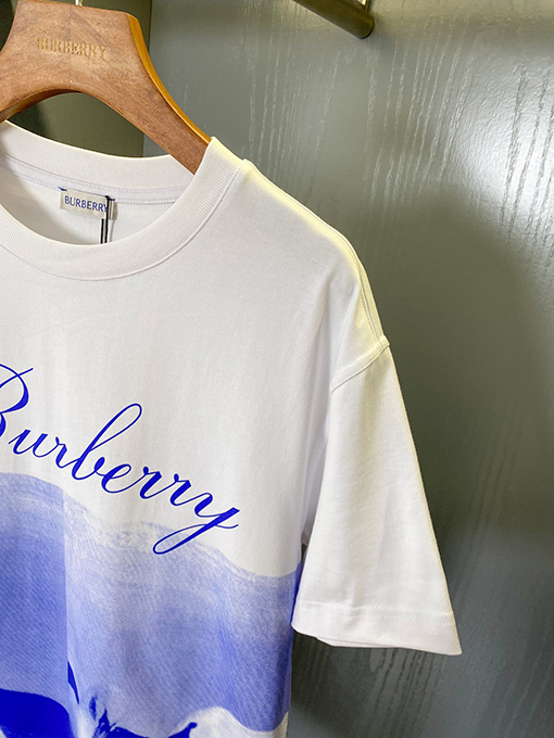 バーバリーコピー 新しい白鳥プリント半袖Tシャツ