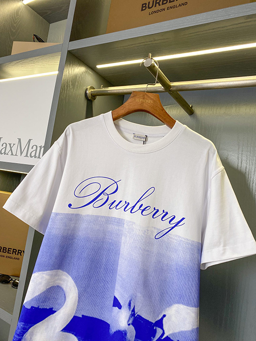 バーバリーコピー 新しい白鳥プリント半袖Tシャツ