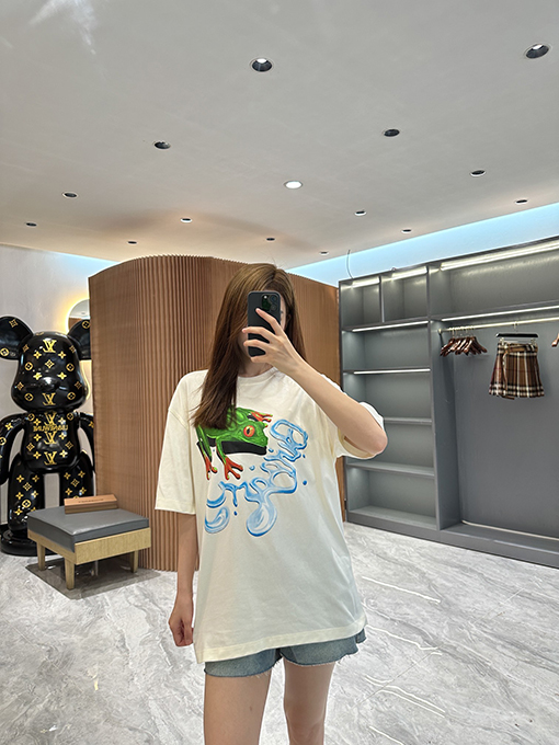 バーバリー 新しいカエルプリント半袖Tシャツ