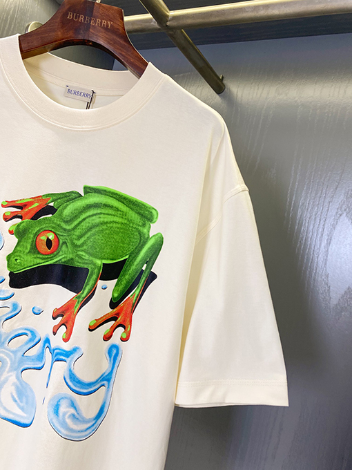 バーバリー 新しいカエルプリント半袖Tシャツ