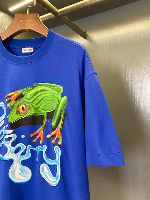 バーバリー 新しいカエルプリント半袖Tシャツ