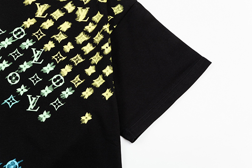 ルイヴィトン グラデーションモノグラム文字プリント大きなロゴロゴ半袖Tシャツ