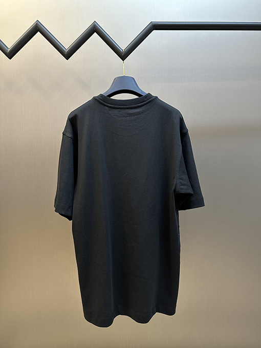 バーバリー ロゴ刺繍ラウンドネック半袖Tシャツ