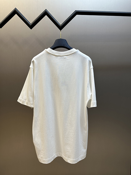 バーバリー ロゴ刺繍ラウンドネック半袖Tシャツ