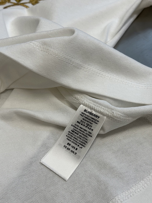 バーバリー ロゴ刺繍ラウンドネック半袖Tシャツ