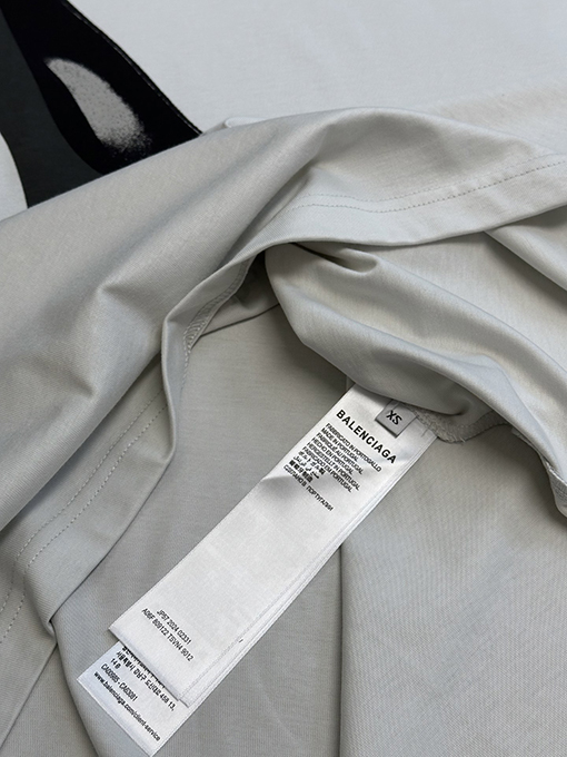 バレンシアガ ハイヒール半袖Tシャツ