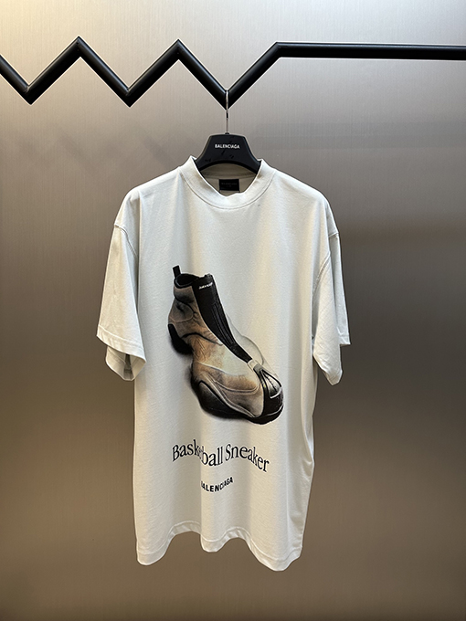 バレンシアガ スニーカー半袖Tシャツ