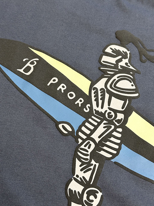 バーバリースーパーコピー 兵士のサーフボードラウンドネック半袖Tシャツ