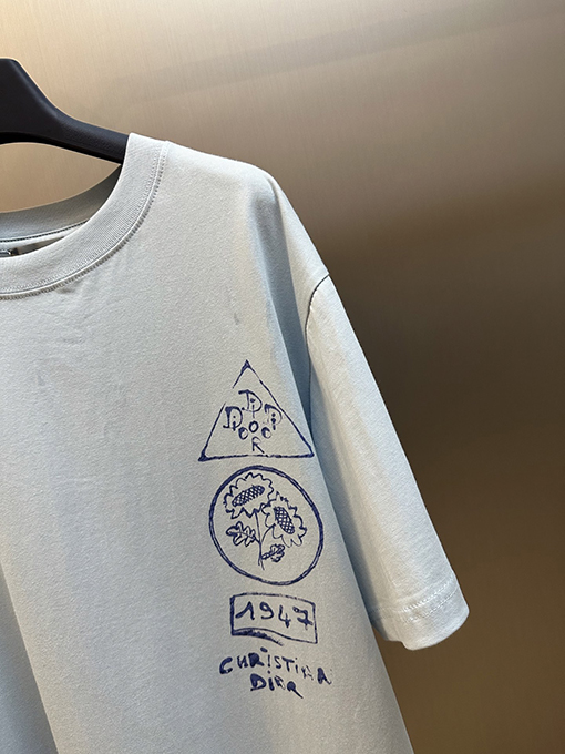 ディオール ピンクのプリント半袖Tシャツ