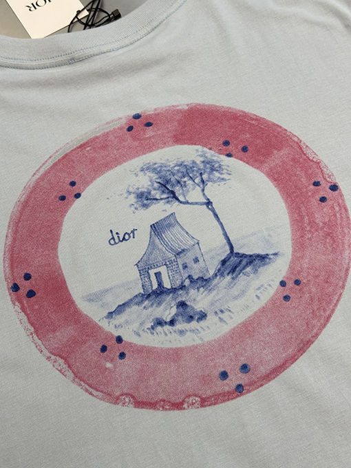 ディオール ピンクのプリント半袖Tシャツ