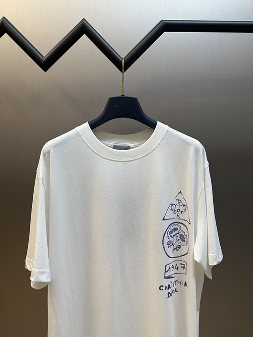 ディオール ピンクのプリント半袖Tシャツ