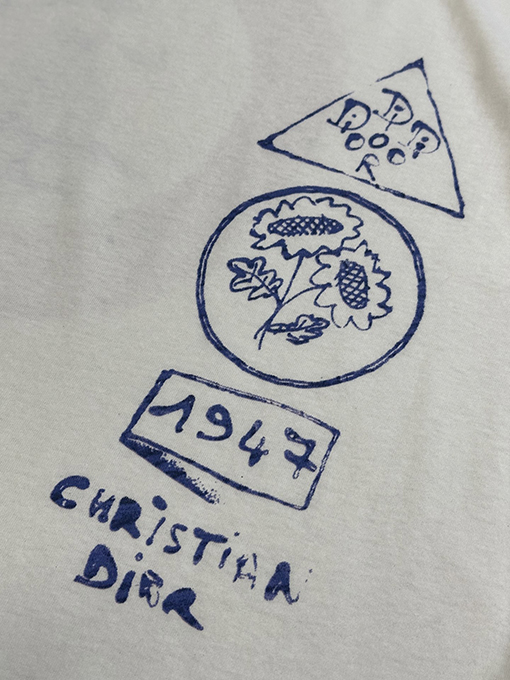 ディオール ピンクのプリント半袖Tシャツ