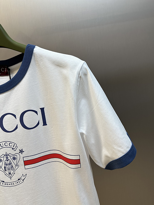 グッチ レディース1921バッジプリント半袖Tシャツ