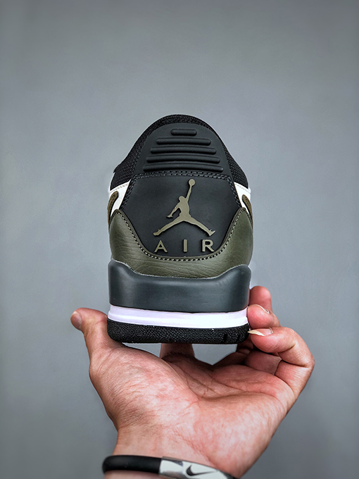 ナイキNike Air Jordan Legacy 312 Low ジョーダンバスケットボールシューズ