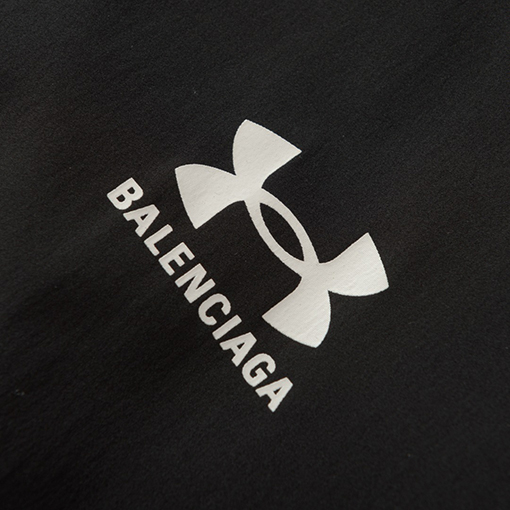 バレンシアガスーパーコピーBALENCIAGA×Under Arm our 2025ストレッチナイロンジャケット