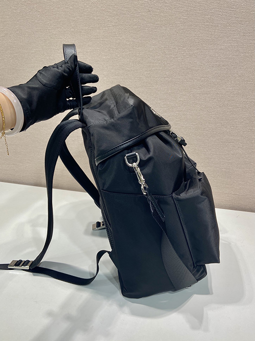 プラダコピー新しいリュックサック