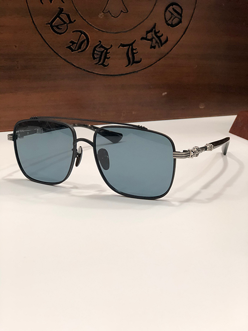 クロムハーツシンプルで洗練されたチタンサングラス
