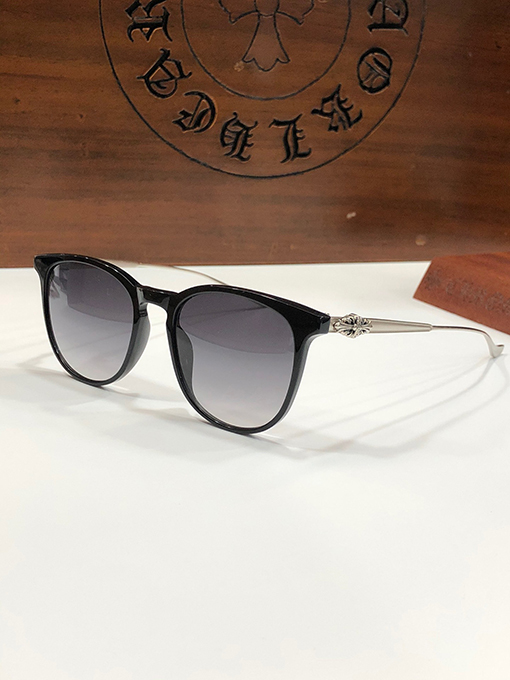 クロムハーツシンプルで寛大なプレートチタン超軽量サングラス