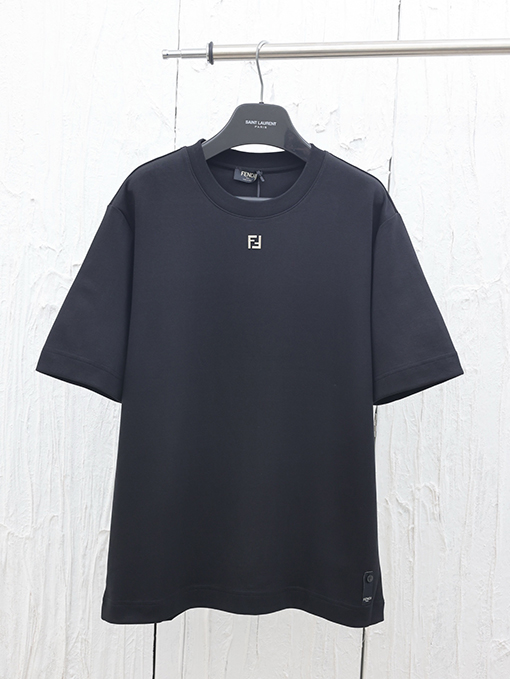 フェンディ 新しいネックラインハードウェア半袖Tシャツ